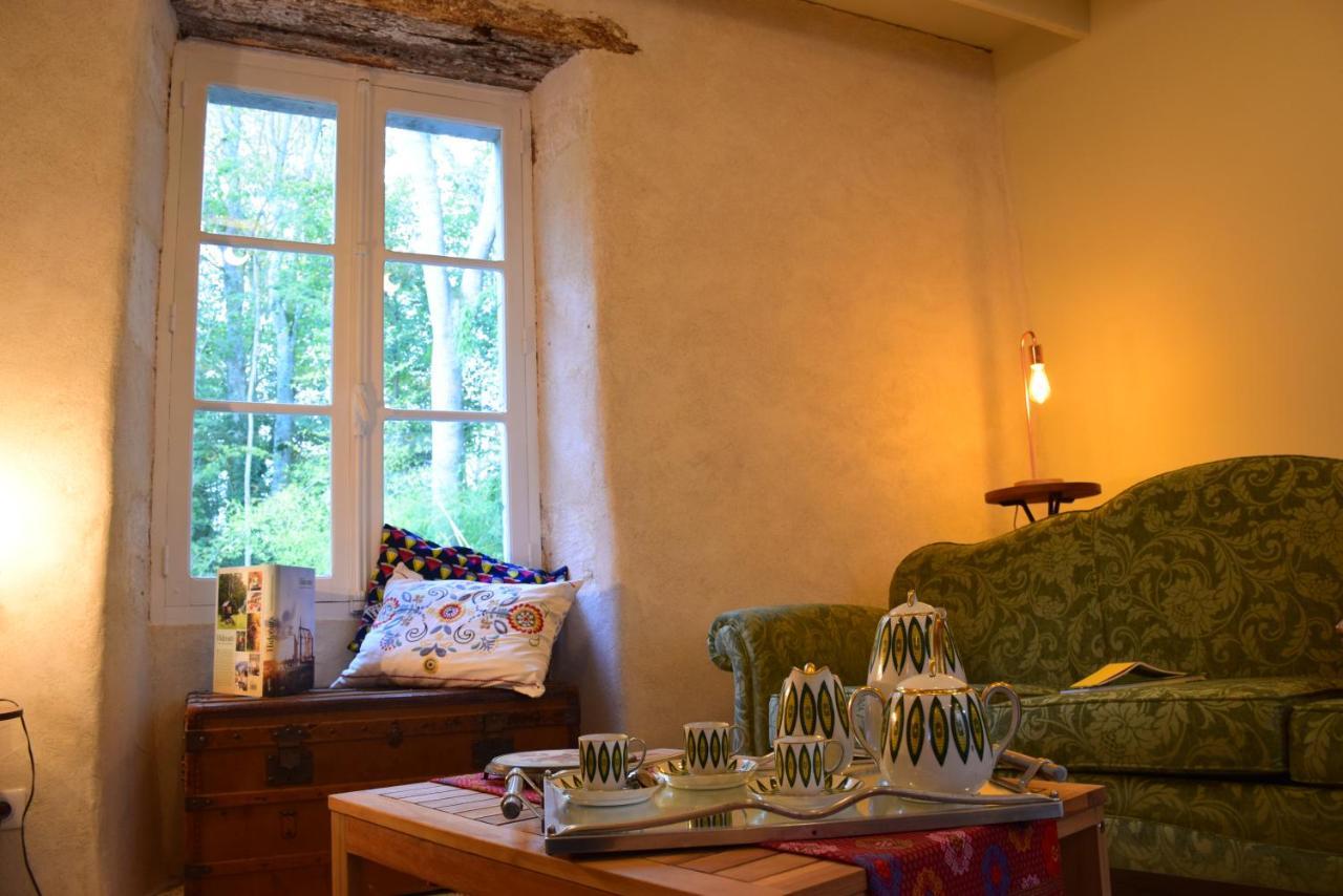 Le Sanglier Hirsute Hotell Mezieres-en-Brenne Exteriör bild